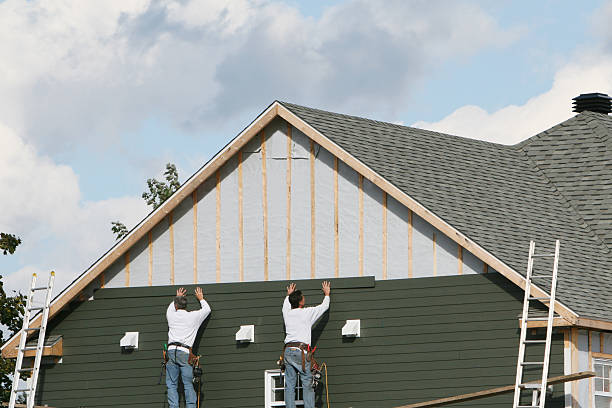 Professional Siding technician working in Lawrence, PA